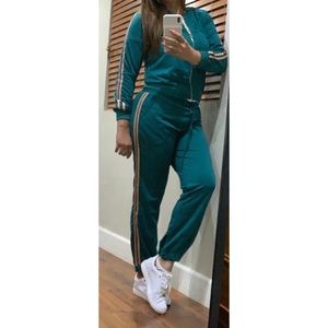 AVAILABLE Fashion Pans Full Zip size L